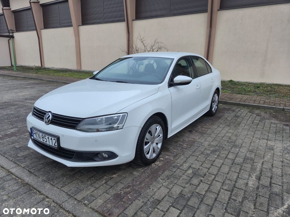 Volkswagen Jetta 1.6 TDI Blue Motion Technology Trendline - 2