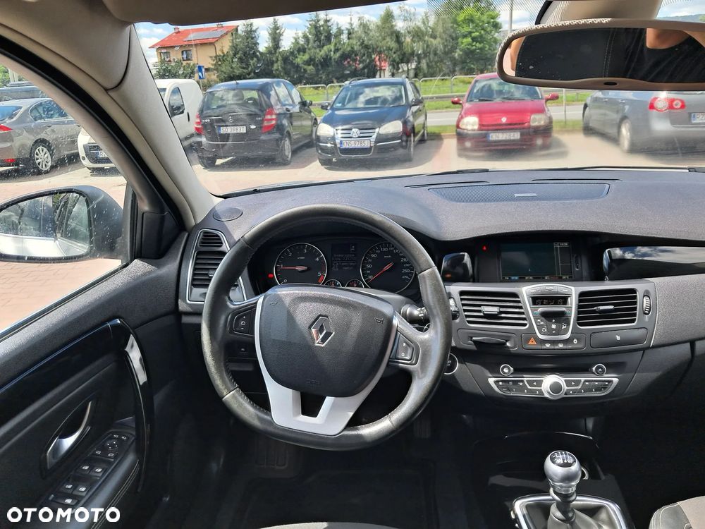 Renault Laguna 2.0 dCi Black Edition - 9
