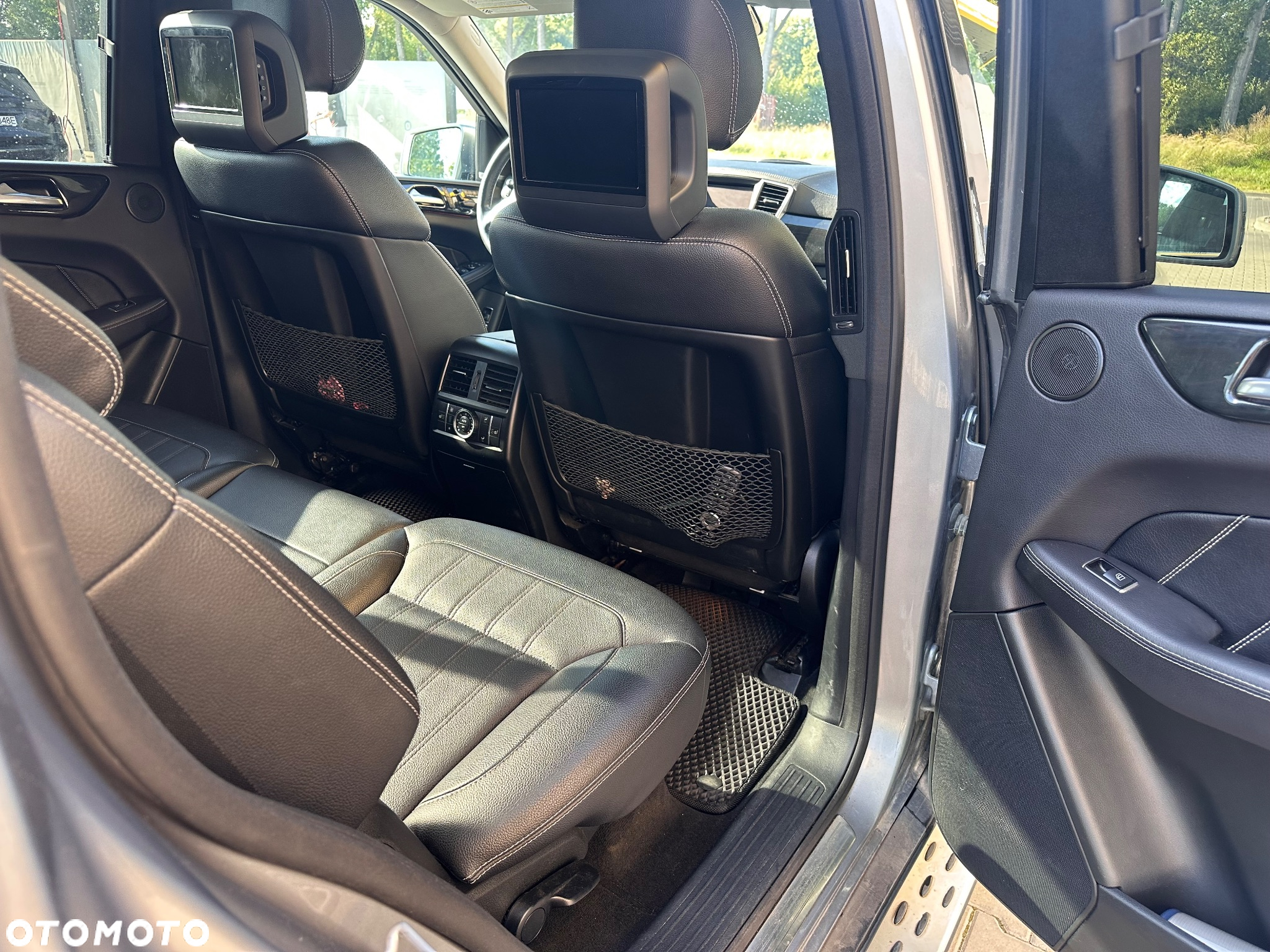 Mercedes-Benz GL - 10