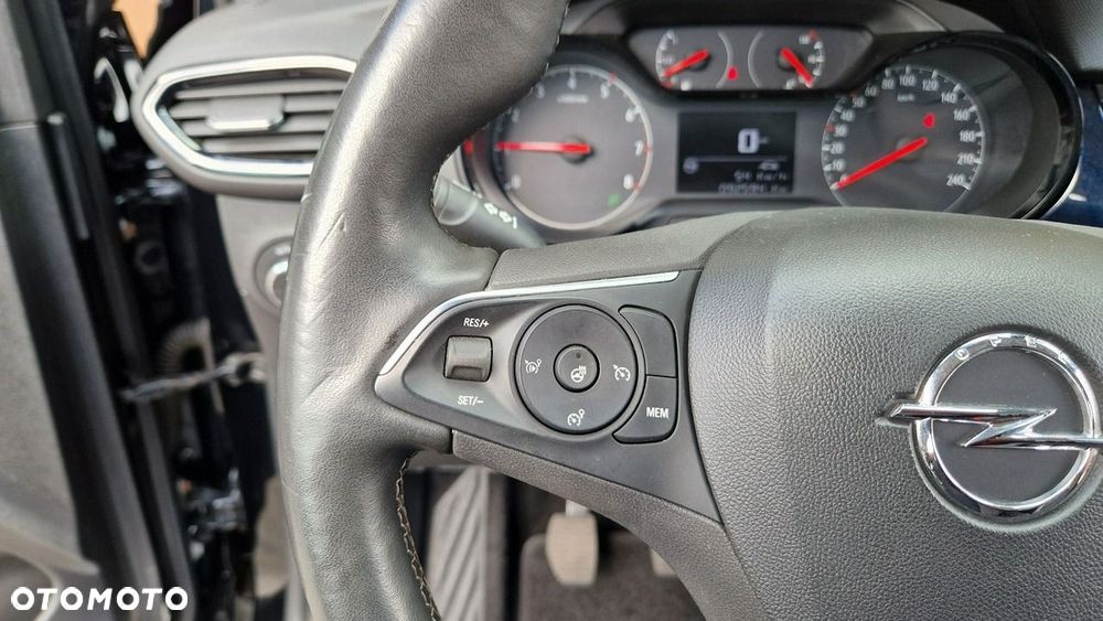 Opel Crossland X - 37
