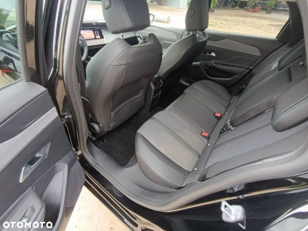 Peugeot 308 - 40
