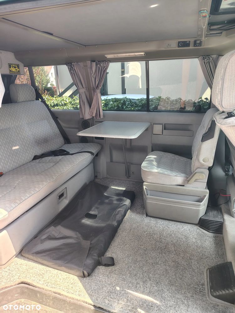 Volkswagen Multivan - 4