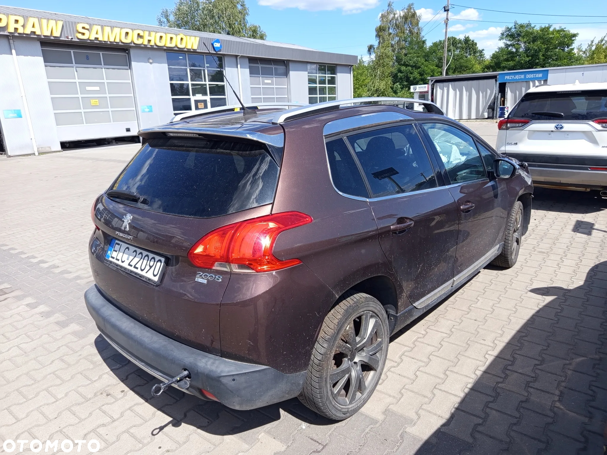 Peugeot 2008 1.6 e-HDi Allure S&S - 3