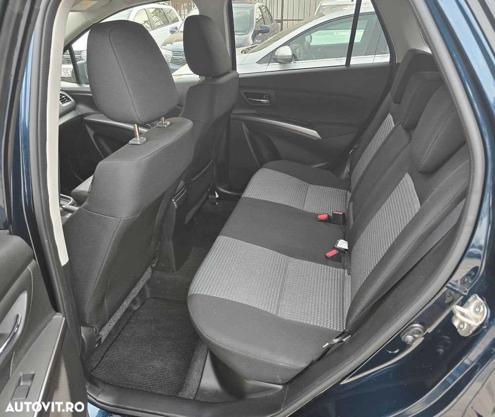 Suzuki S-Cross 1.4 Boosterjet 6AT MHEV Passion - 16