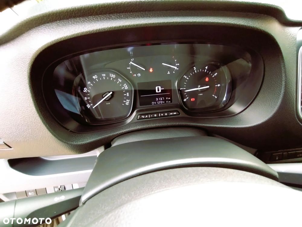 Toyota PROACE - 16