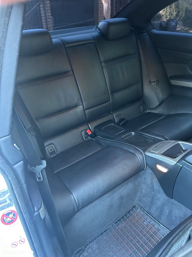 BMW Seria 3 330d xDrive M Sport Edition - 10