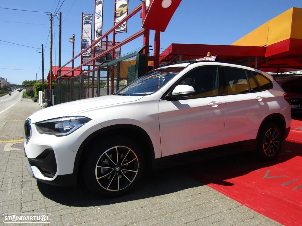 BMW X1 16 d sDrive Auto Line Sport - 7