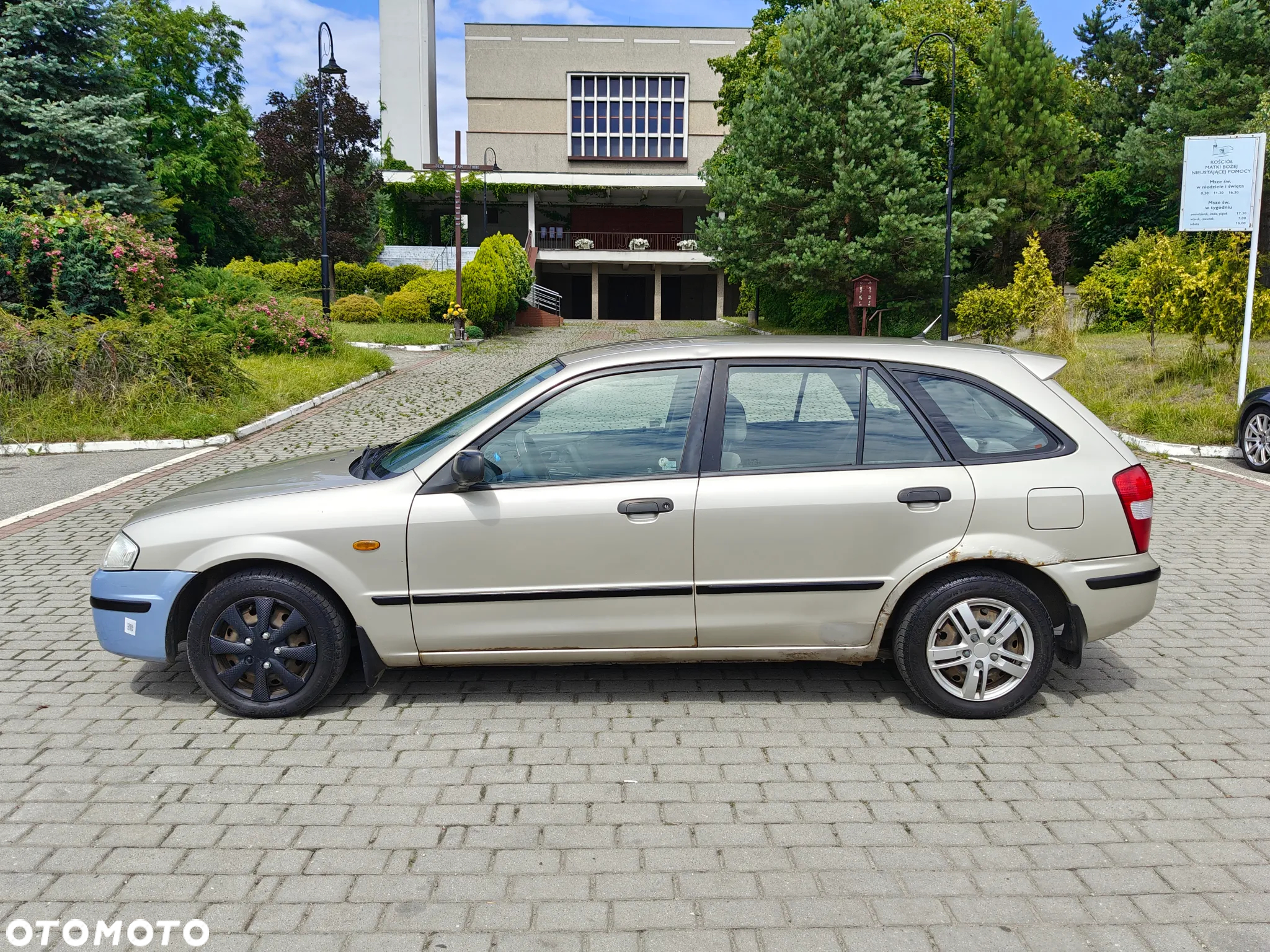 Mazda 323F 1.5 Exclusive - 15