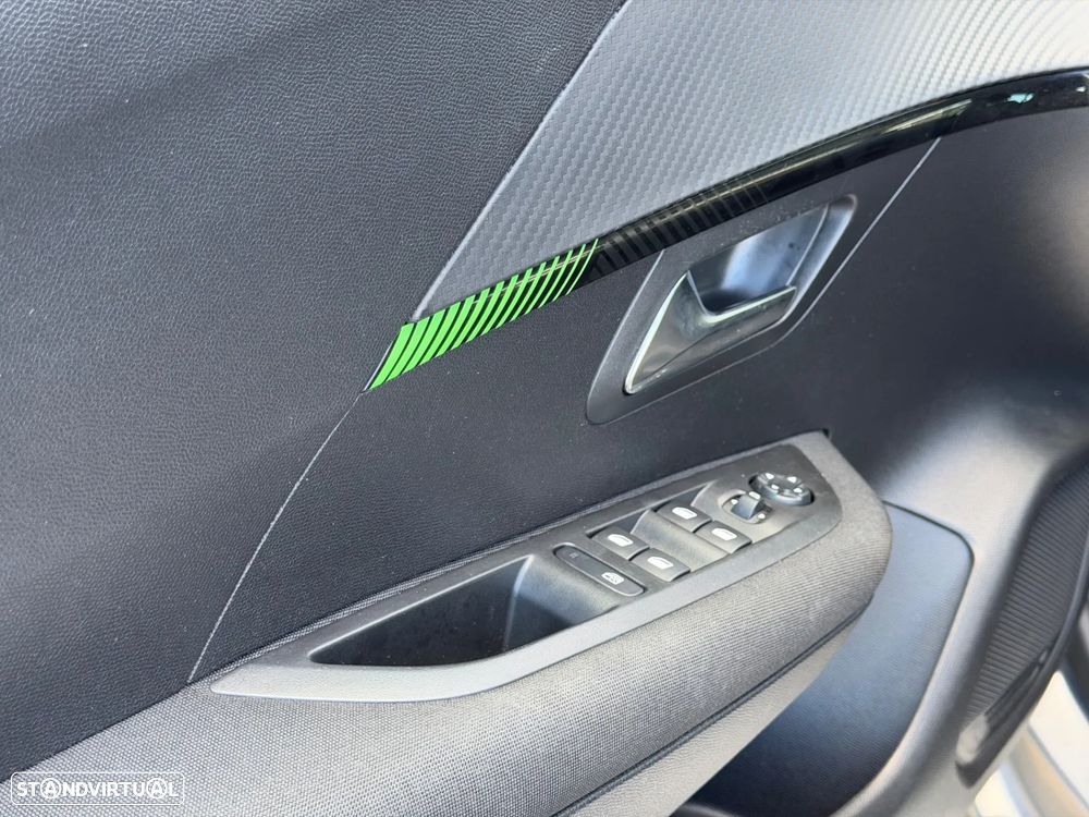 Peugeot 208 1.2 PureTech Active Pack - 8