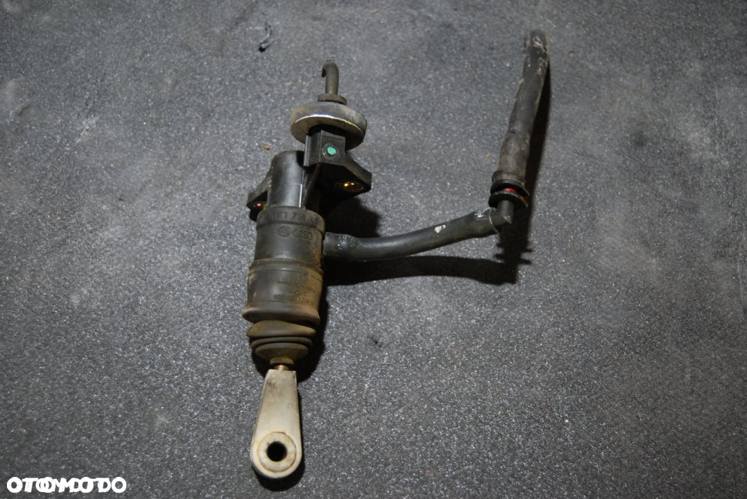POMPKA SPRZĘGŁA WYSPRZĘGLIK 8E1721401 AUDI A6 C5 A4 B6 B7 VW PASSAT B5 LIFT 8E1721401C 8E1721401G 8E1721401AJ 8E1721401AG - 9