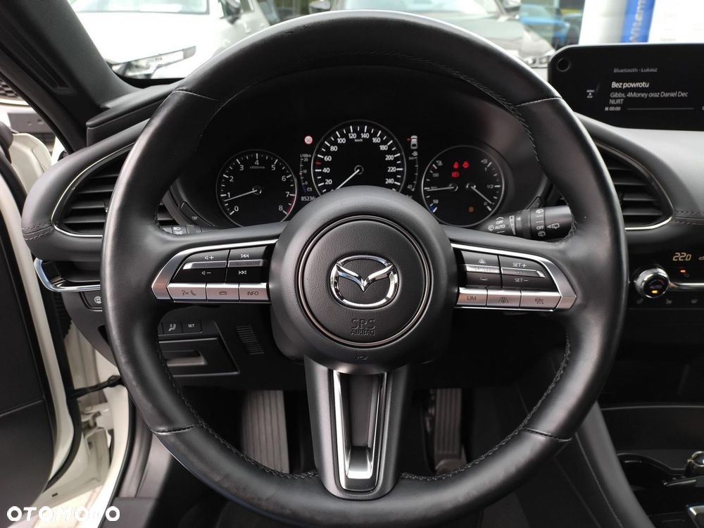 Mazda 3 2.0 mHEV Hikari - 13