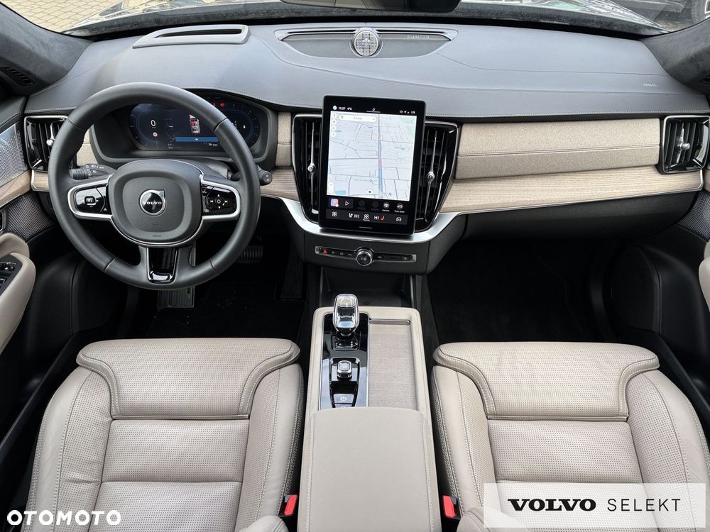 Volvo XC 90 - 22