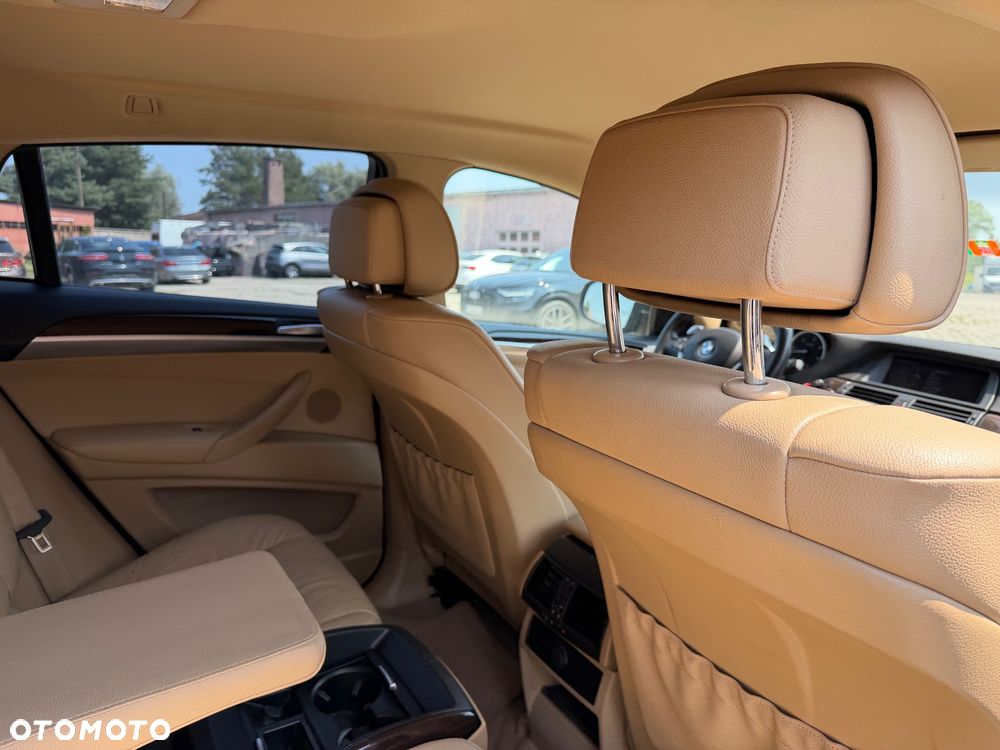BMW X6 xDrive35d - 16