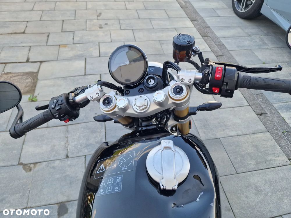 Triumph Speed Twin - 11