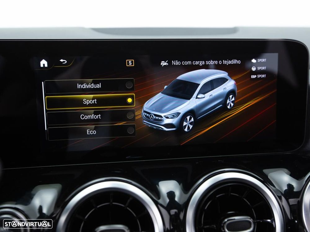 Mercedes-Benz GLA 250 4Matic 8G-DCT - 37
