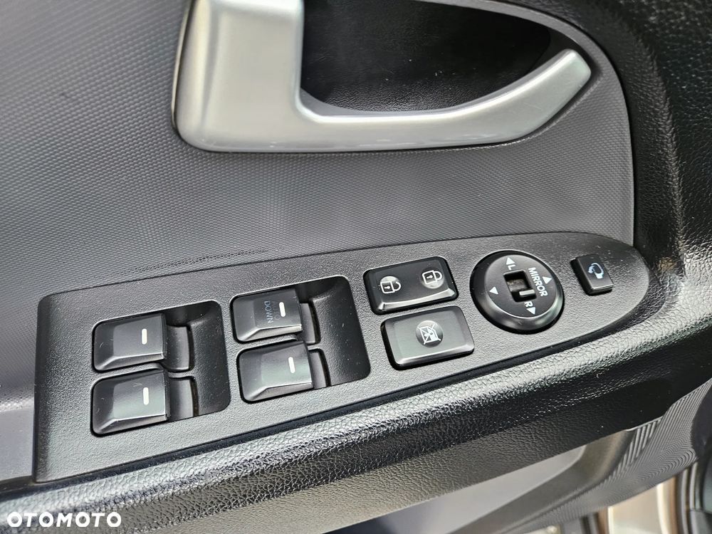 Kia Sportage 2.0 CRDI 4WD Fifa World Cup Edition - 6