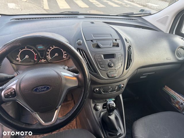 Ford Transit Courier - 6