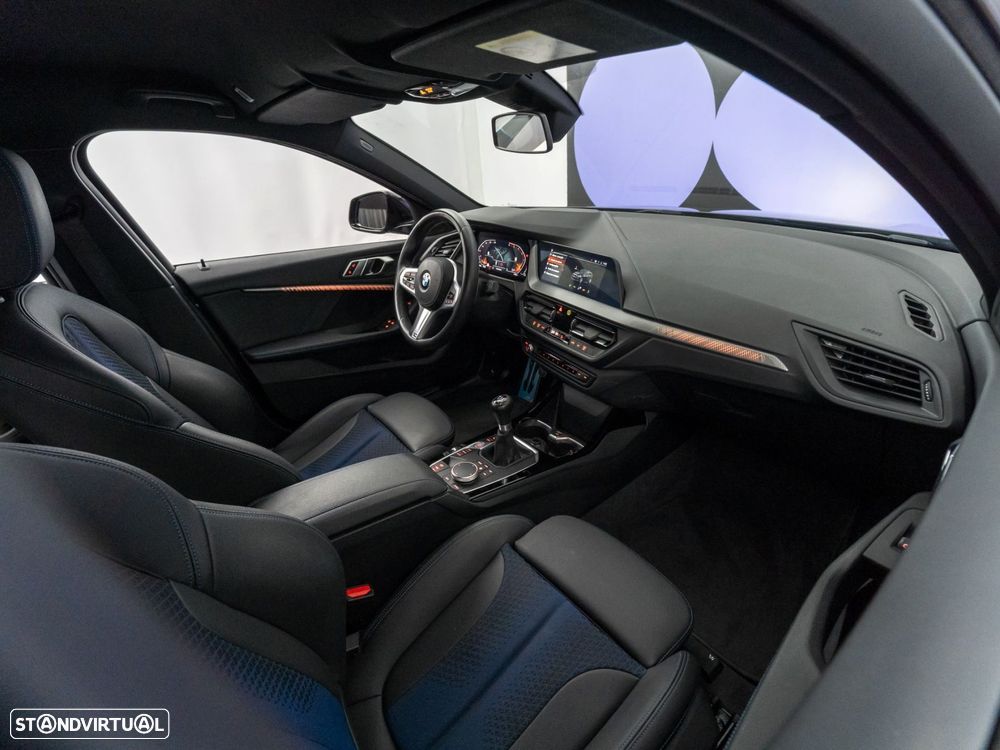 BMW 116 d Pack Desportivo M - 38