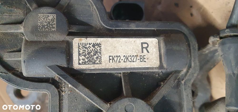 Zacisk hamulcowy prawy tył tylny prawy Land Rover Discovery Sport L550 FK72-2K327-BE - 7