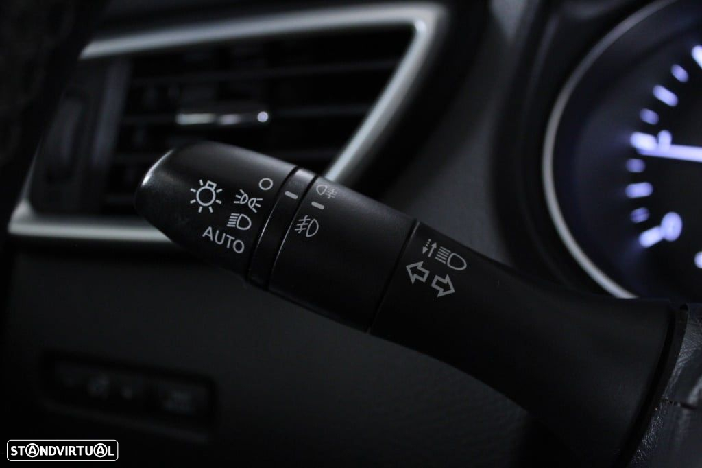 Nissan Qashqai 1.5 dCi N-Connecta - 24