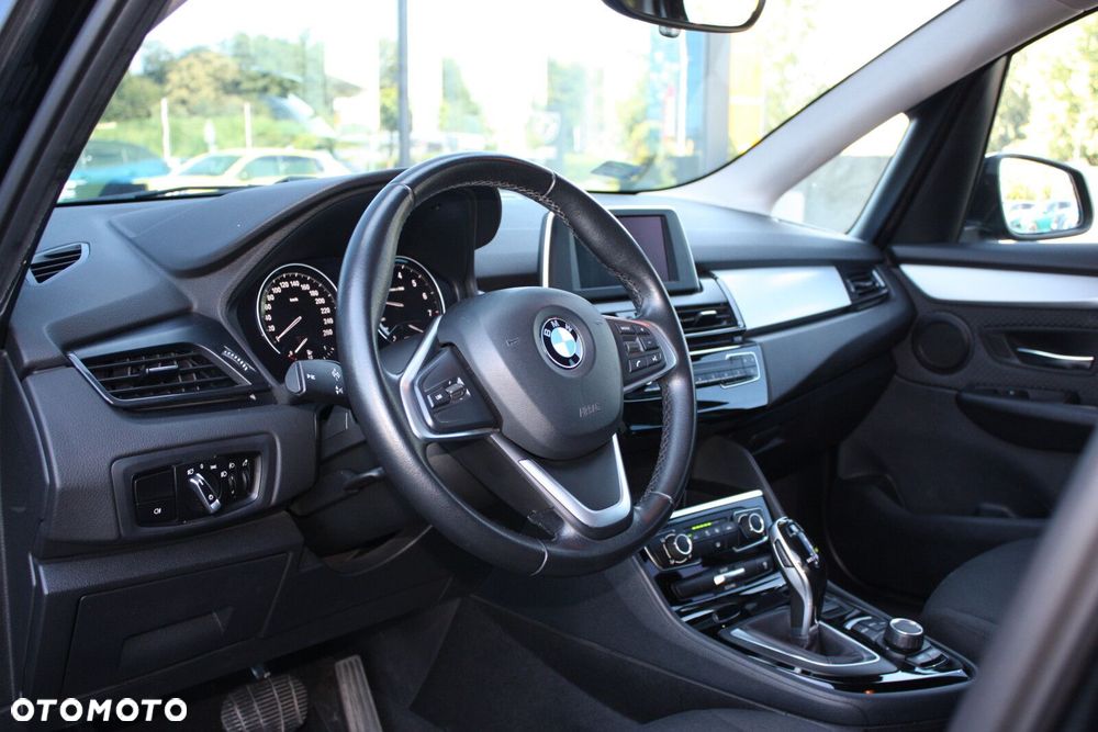 BMW Seria 2 218i GPF - 12
