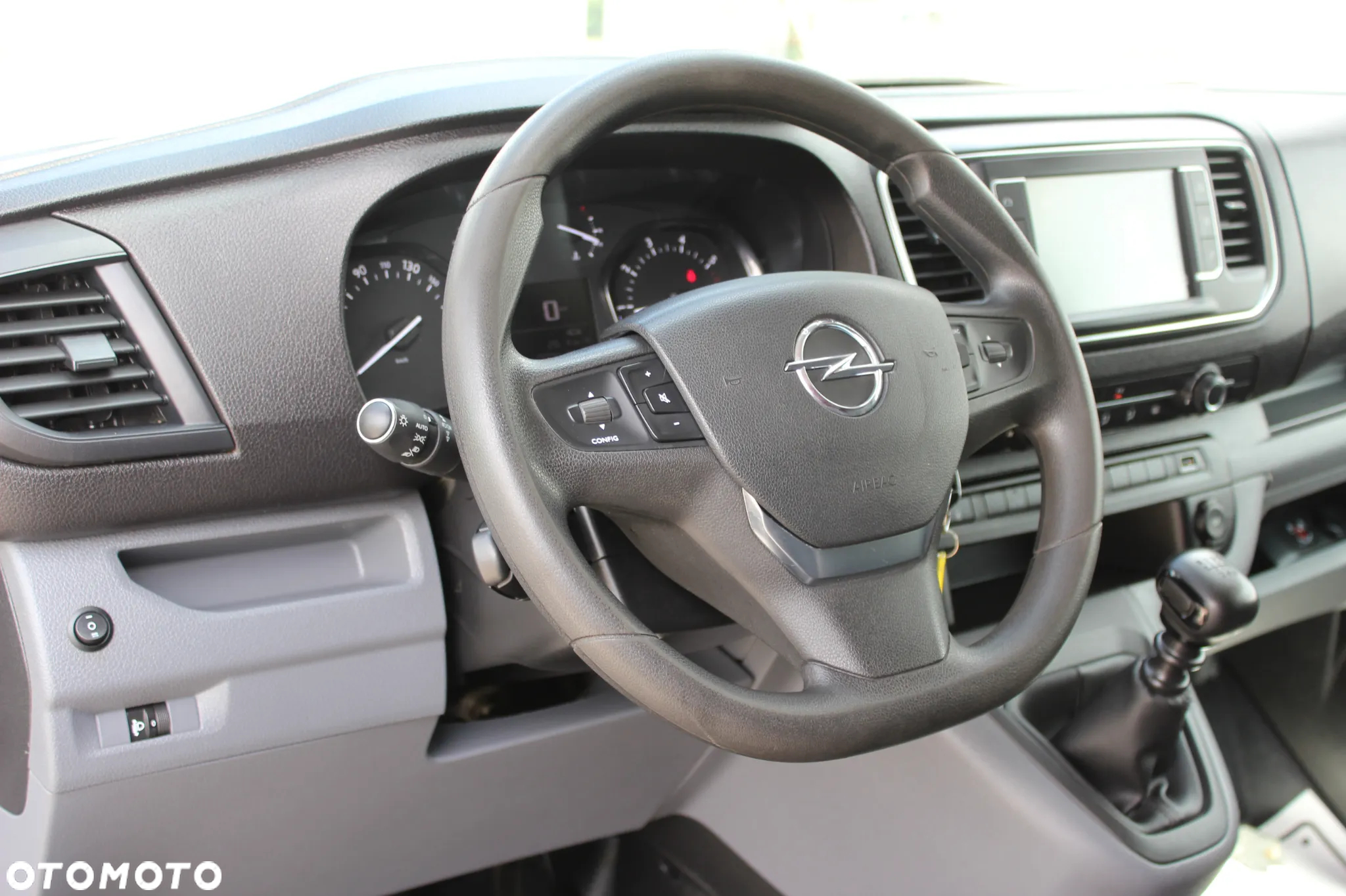 Opel Vivaro - 14