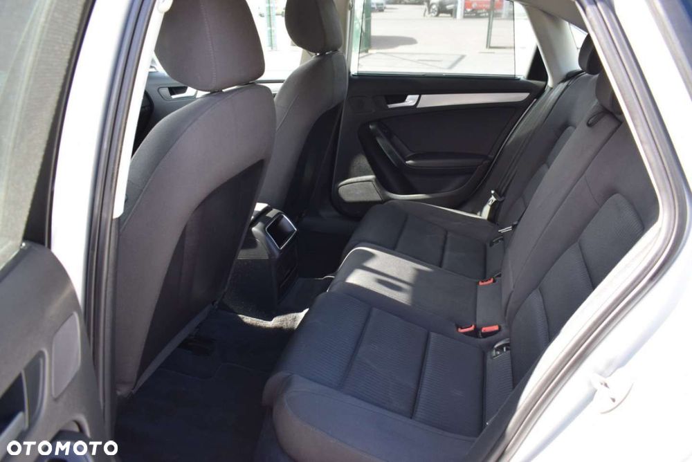 Audi A4 Limousine 2.0 TDI DPF Ambiente - 19