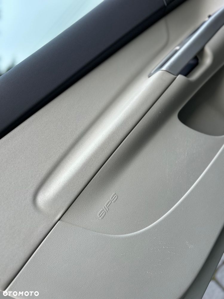 Volvo C30 1.6D DRIVe Momentum - 23