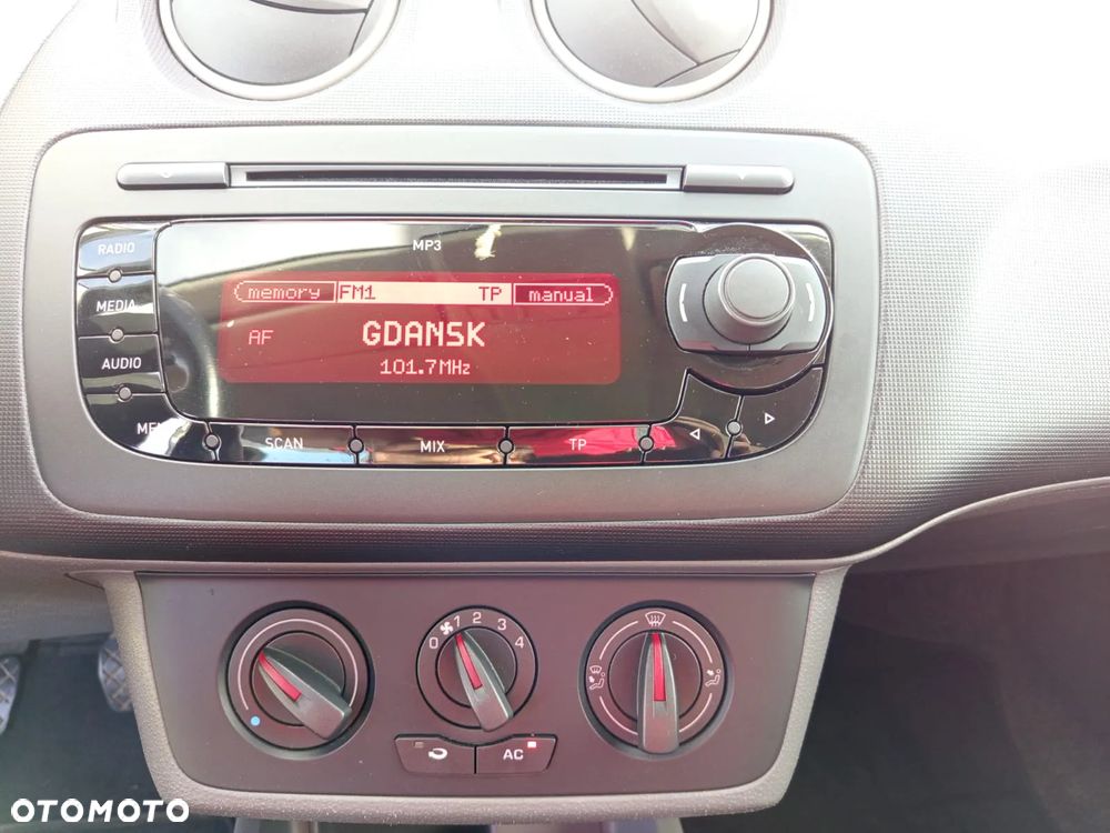 Seat Ibiza 1.4 Reference - 25