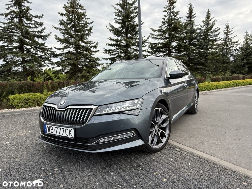 Skoda Superb 2.0 TDI SCR Style DSG - 4