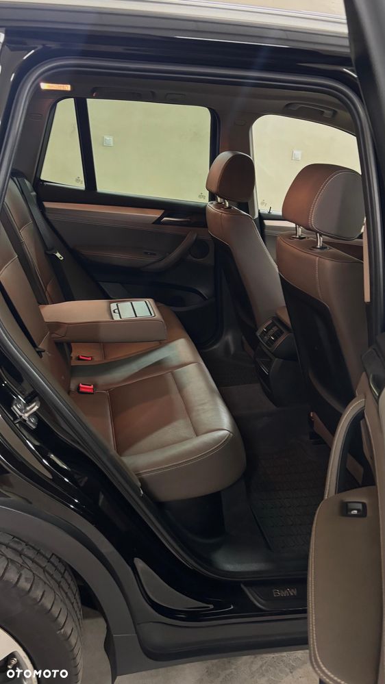 BMW X3 xDrive20d - 13