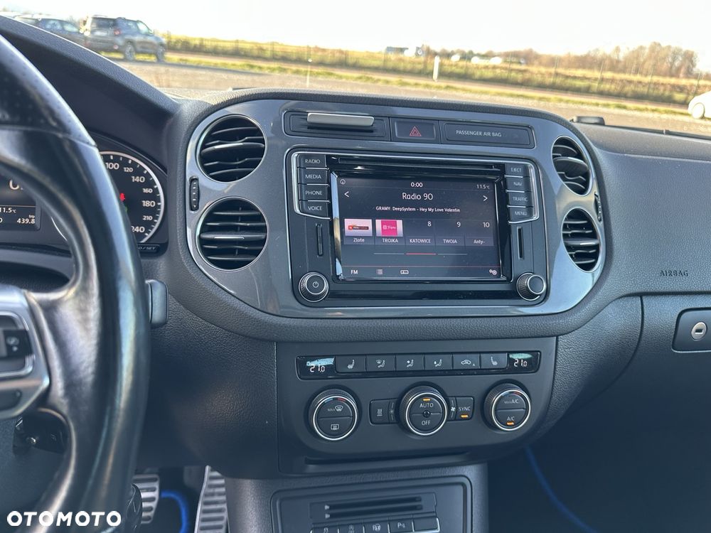 Volkswagen Tiguan 2.0 TDI SCR 4MOTION BlueMotion Technology DSG Sport & Style - 6