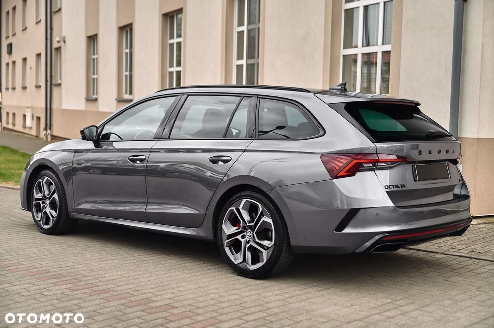 Skoda Octavia 2.0 TSI DSG RS - 14