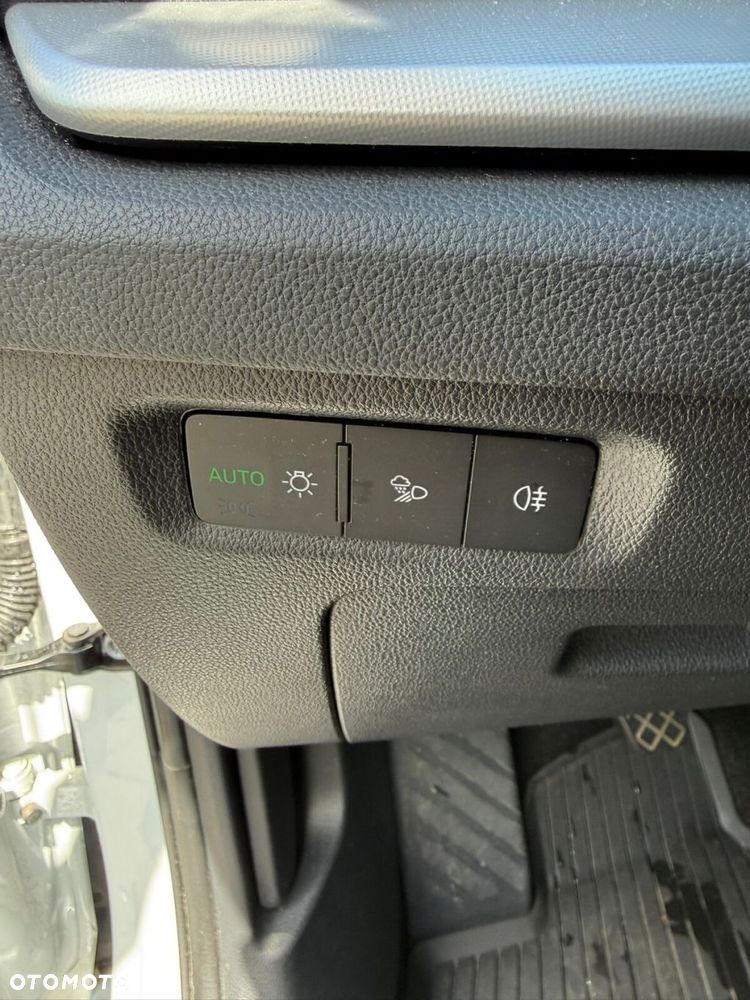 Skoda Octavia 1.5 TSI Selection - 14
