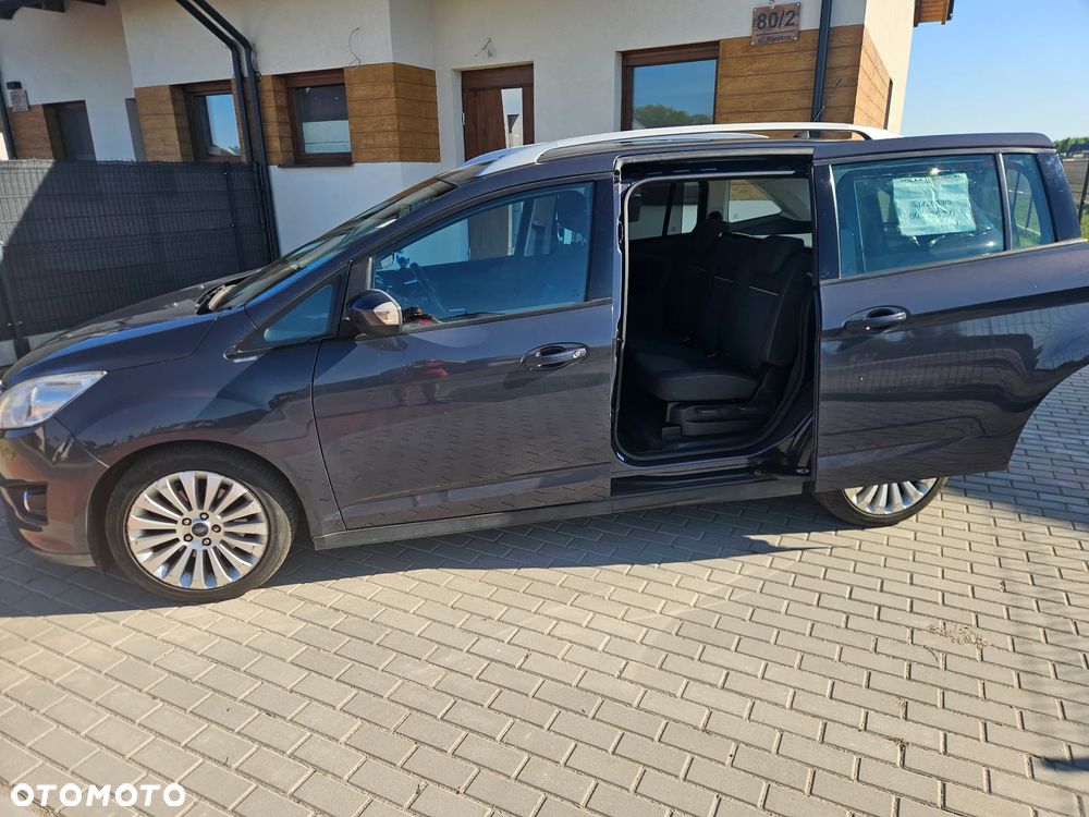 Ford Grand C-MAX - 13
