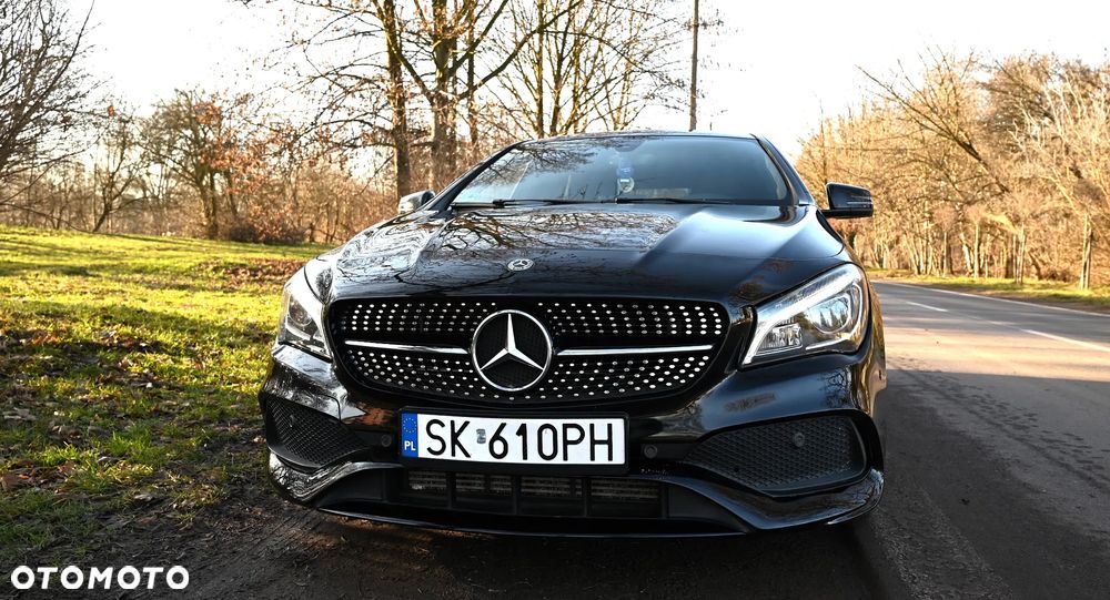 Mercedes-Benz CLA 200 7G-DCT AMG Line - 3