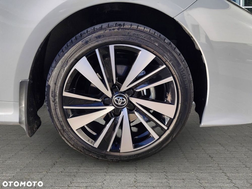 Toyota Corolla 1.8 Hybrid Style - 18