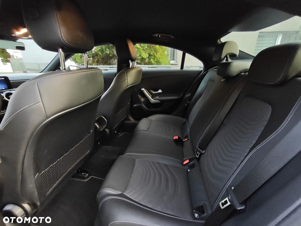 Mercedes-Benz CLA - 21