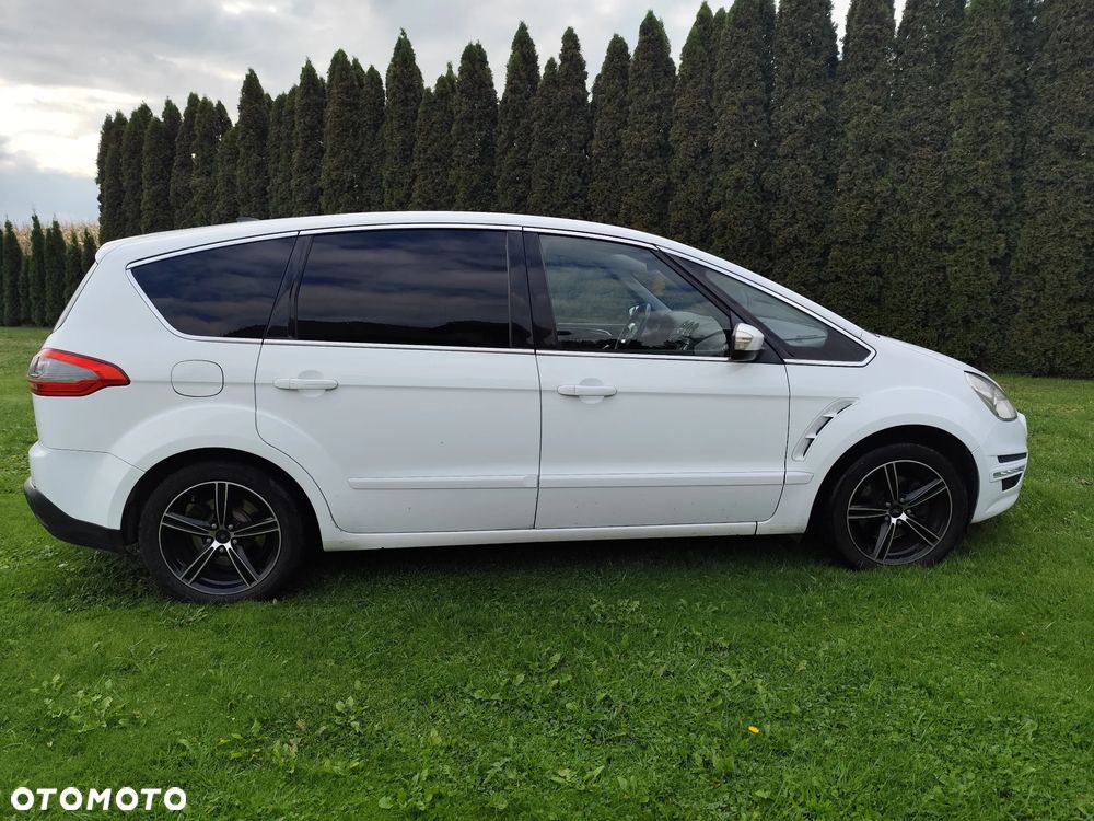 Ford S-Max - 14