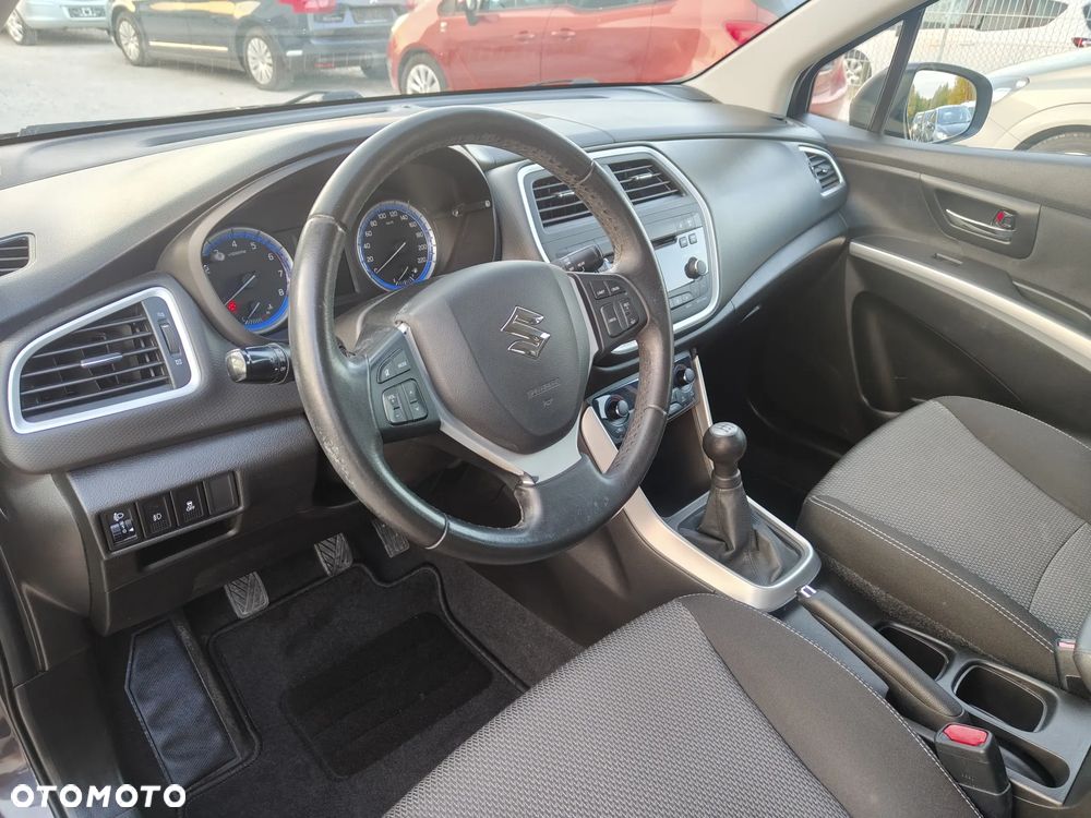 Suzuki SX4 S-Cross - 17