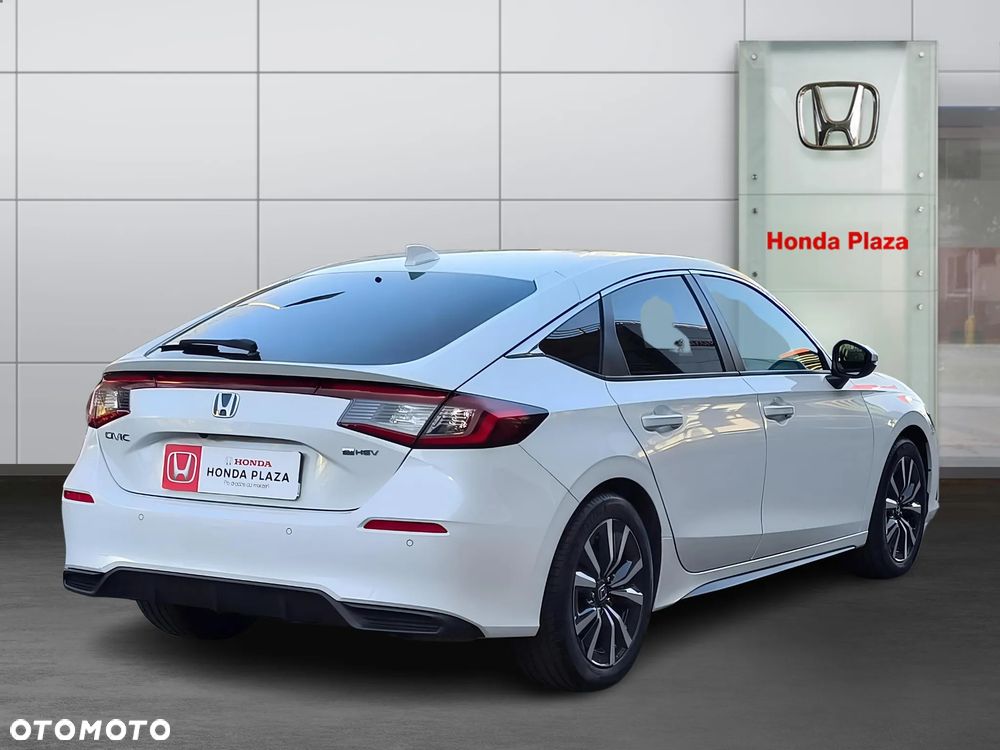 Honda Civic 2.0 i-MMD Elegance CVT - 6