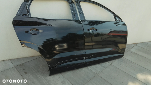 RENAULT AUSTRAL 22- DRZWI PRAWE PRZÓD prawy TYŁ 801126117R