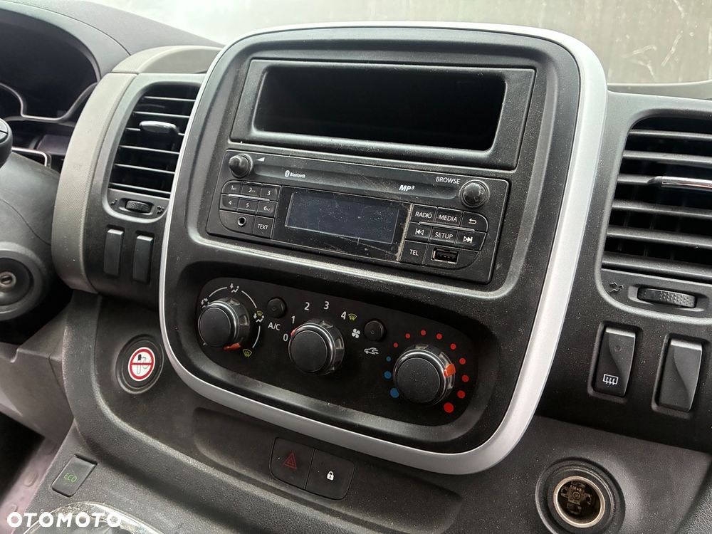 Renault Trafic - 10