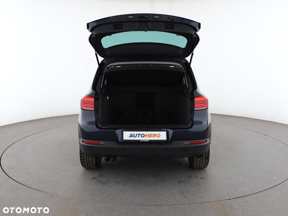 Volkswagen Tiguan 2.0 TDI SCR BlueMotion Technology Lounge Sport & Style - 20