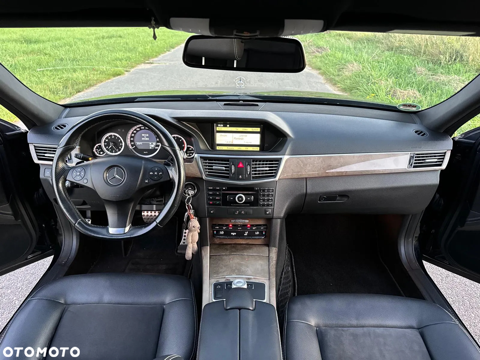 Mercedes-Benz Klasa E 350 CDI 4-Matic BlueEff Avantgarde - 12