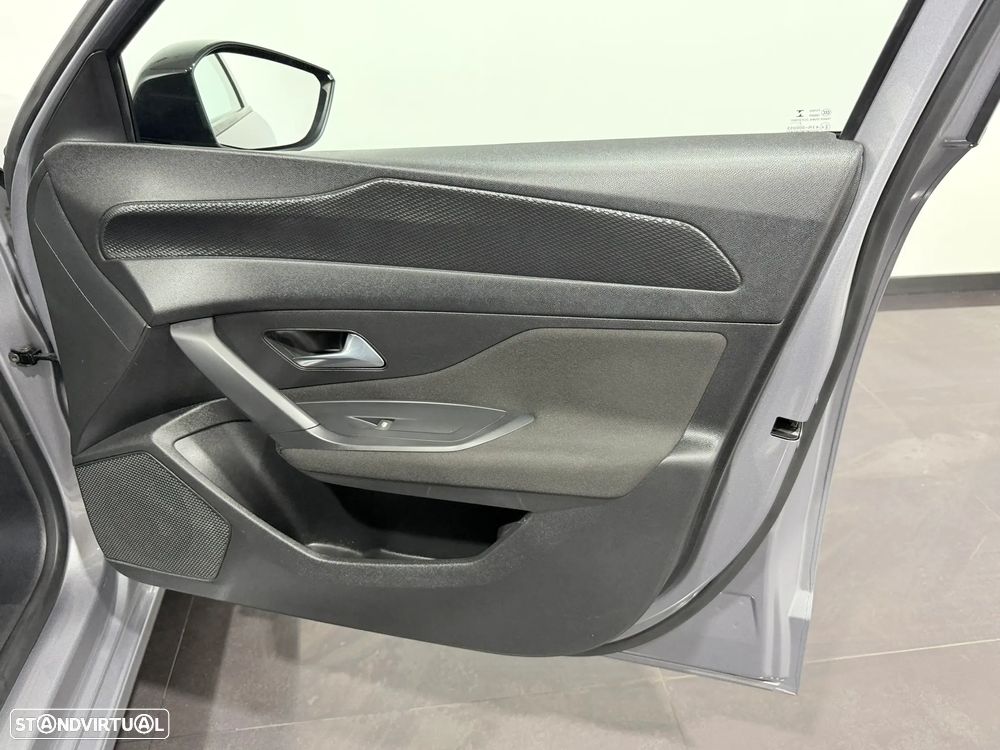 Peugeot 308 SW 1.2 PureTech Style - 36