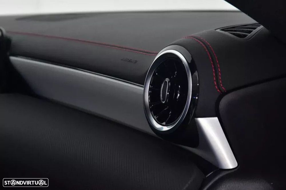 Mercedes-Benz CLA 180 - 17