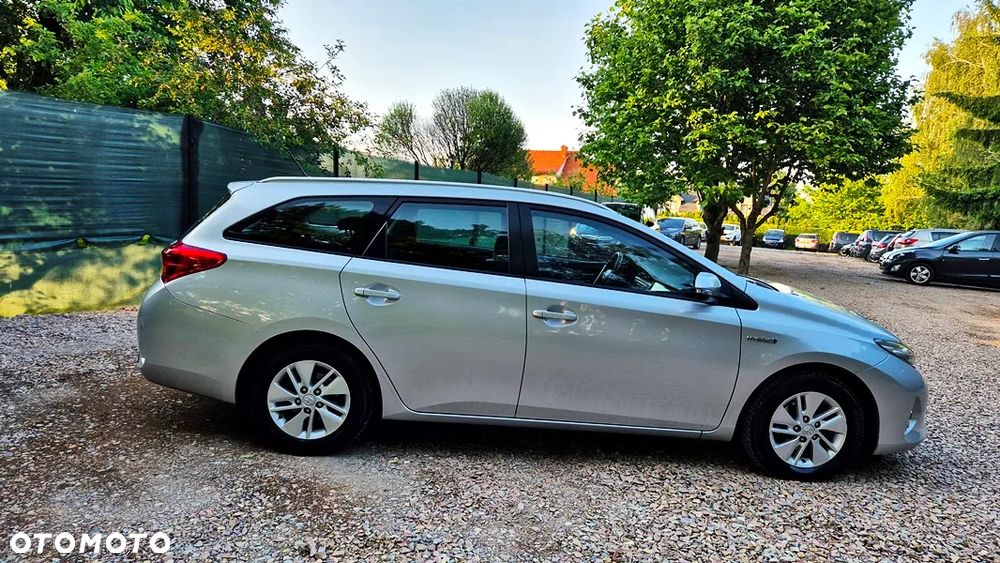 Toyota Auris 1.8 HSD Luna - 11