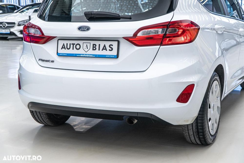Ford Fiesta 1.1 Trend - 14