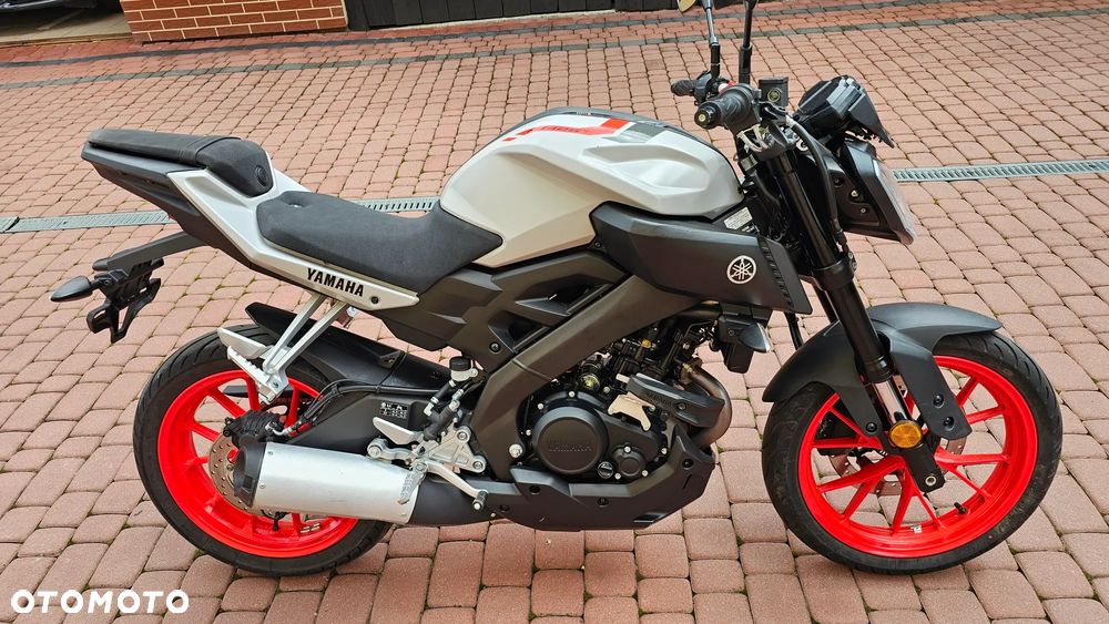 Yamaha MT - 5